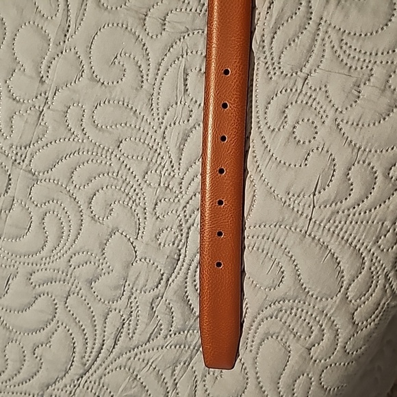 Crown & Ivy Men's Leather Belt - Picture 5 of 6